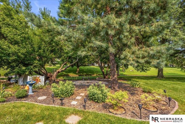 5330 Thies Cove Drive, Lincoln, NE 68516
