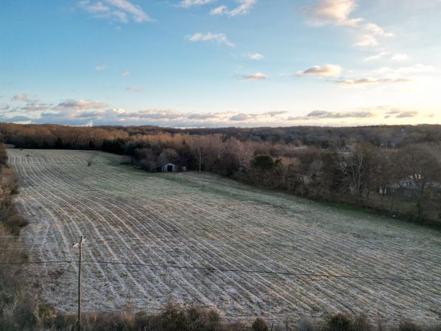 8422 Shelbyville Hwy, Eagleville, TN 37060