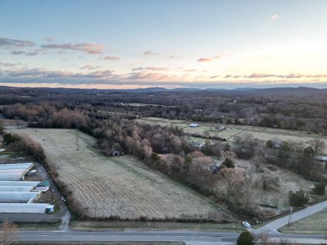 8422 Shelbyville Hwy, Eagleville, TN 37060