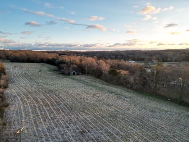 8422 Shelbyville Hwy, Eagleville, TN 37060