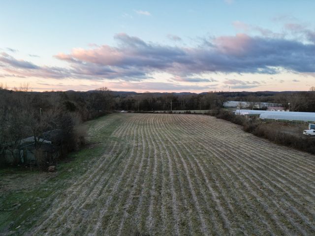 8422 Shelbyville Hwy, Eagleville, TN 37060