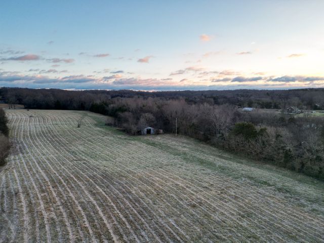 8422 Shelbyville Hwy, Eagleville, TN 37060