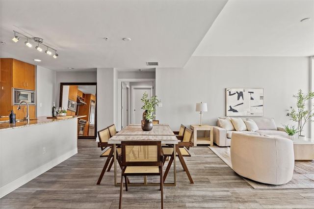 1208 E KENNEDY BOULEVARD 1109, Tampa, FL 33602