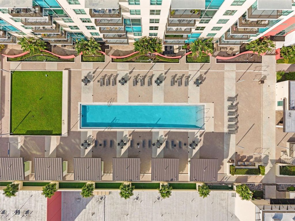 Image 26 of property listing at 1208 E KENNEDY BOULEVARD 1109, Tampa, FL 33602