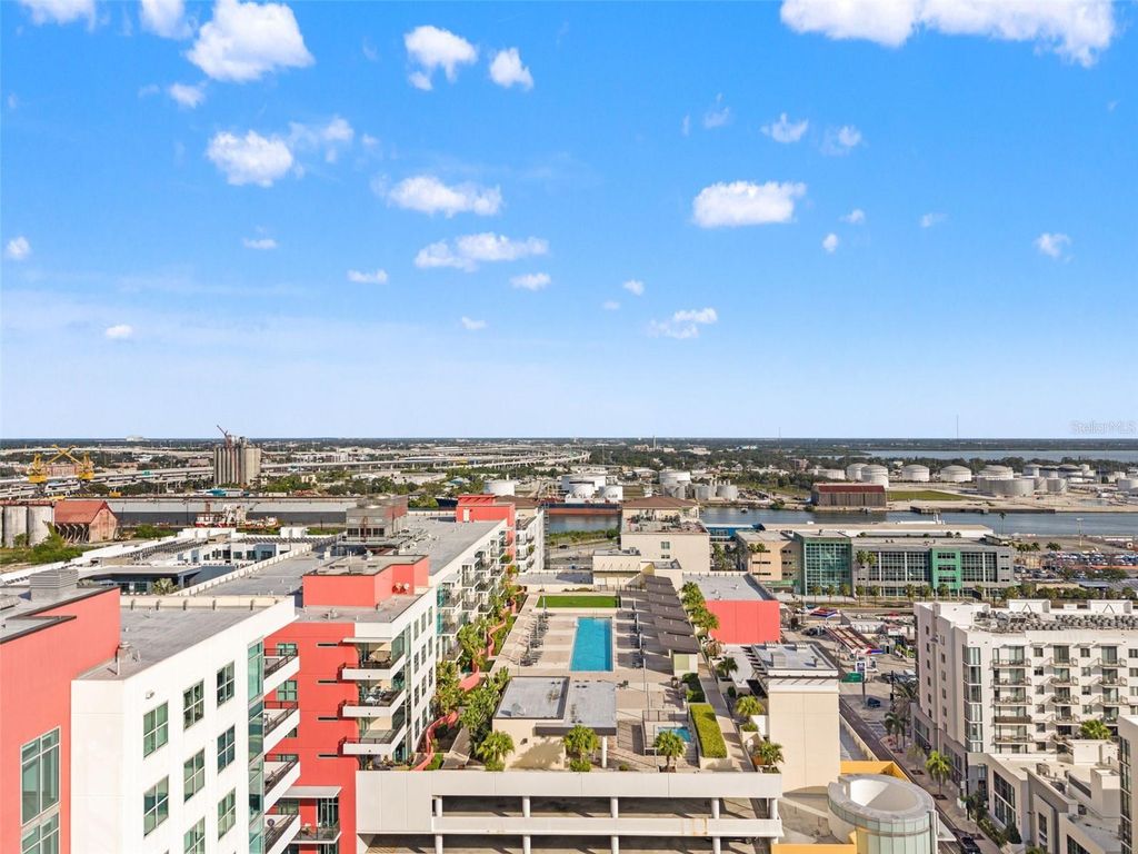 Image 28 of property listing at 1208 E KENNEDY BOULEVARD 1109, Tampa, FL 33602
