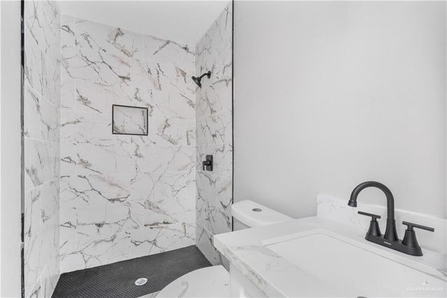 228 E Martinez Street, Pharr, TX 78577
