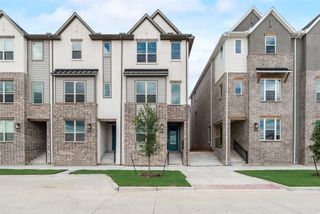921 Heights Way, Plano, TX 75075