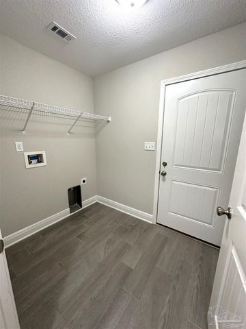 3050 Palm St, Gulf Breeze, FL 32563