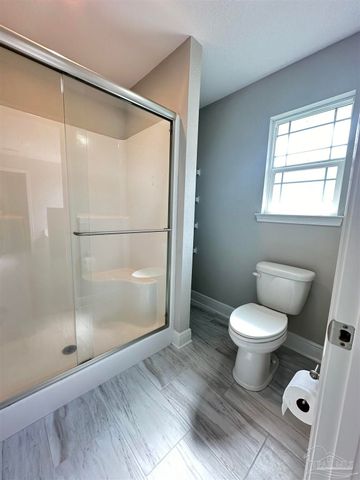 3050 Palm St, Gulf Breeze, FL 32563