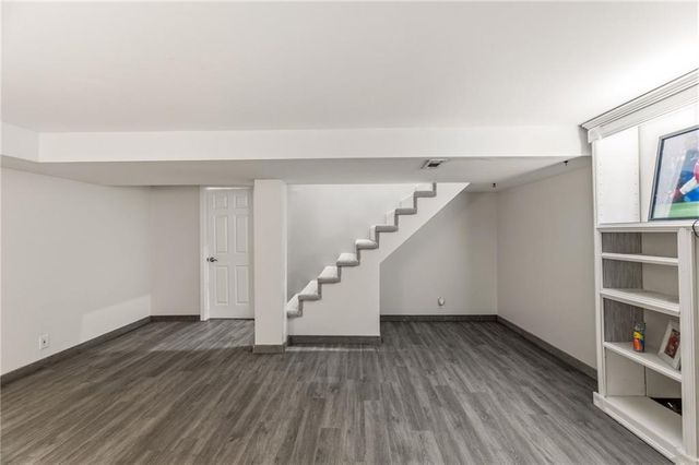 5519 W 101st Street, Overland Park, KS 66207