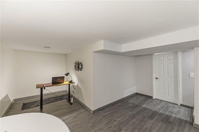5519 W 101st Street, Overland Park, KS 66207