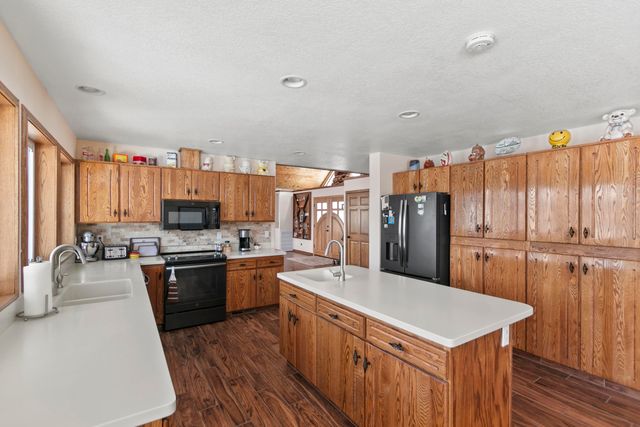 38038 Modoc Point Road, Chiloquin, OR 97624