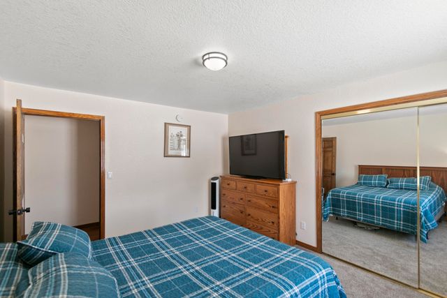 38038 Modoc Point Road, Chiloquin, OR 97624