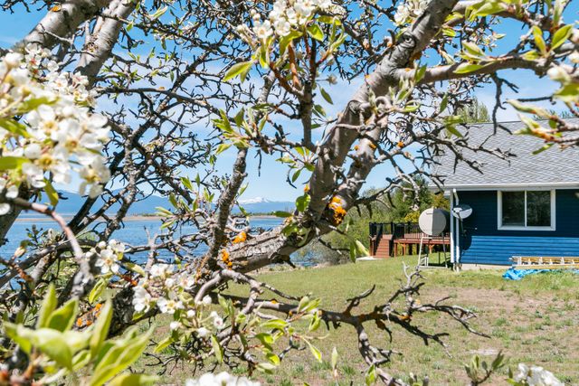 38038 Modoc Point Road, Chiloquin, OR 97624