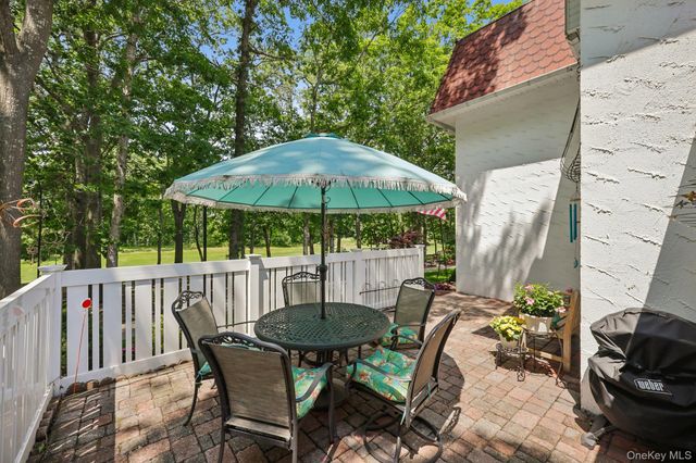 360 Birchwood Road, Medford, NY 11763