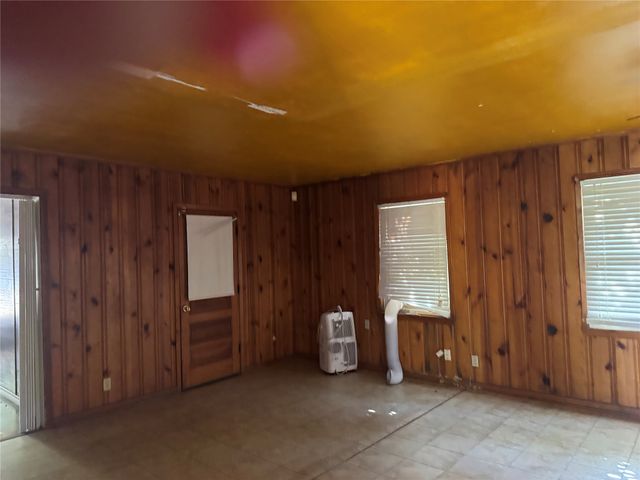 241 Casalita Drive, Garland, TX 75040