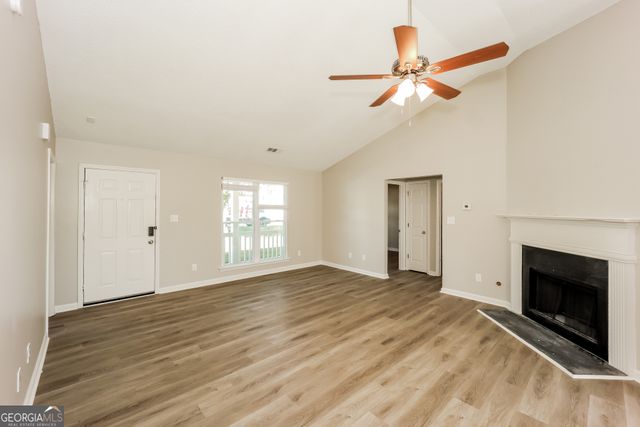 374 Eagles Crossing Circle, Riverdale, GA 30274