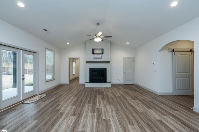 313 Groce Meadow Road, Taylors, SC 29687