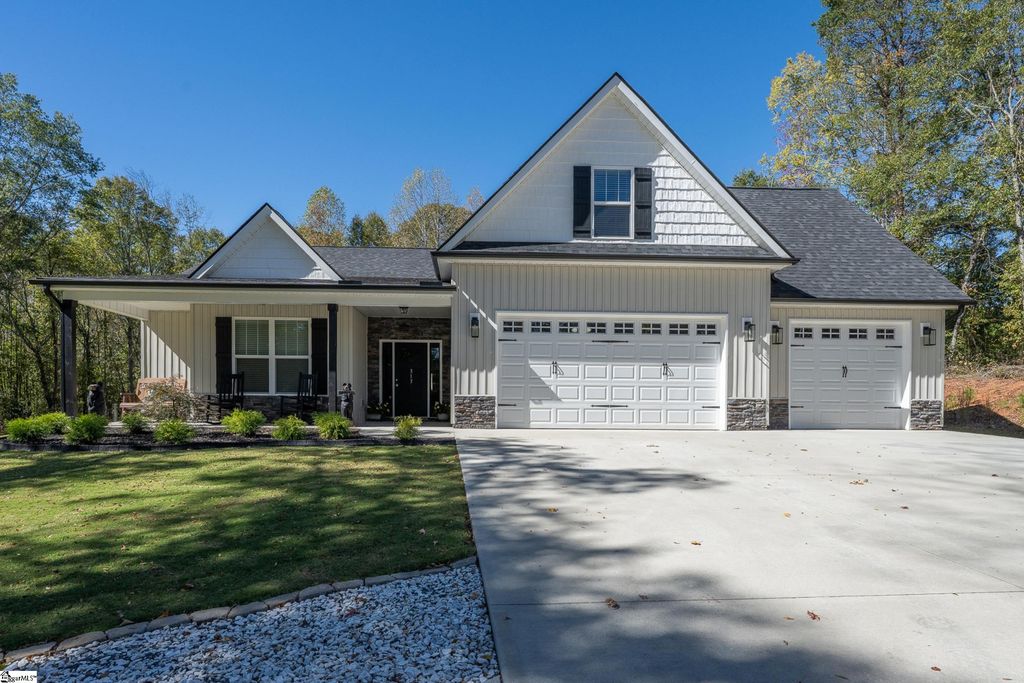 313 Groce Meadow Road, Taylors, SC 29687