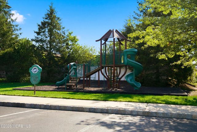 313 Mill Pond Way, Eatontown, NJ 07724