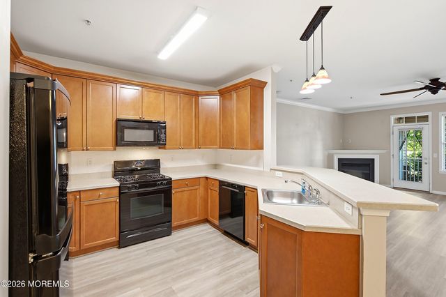 313 Mill Pond Way, Eatontown, NJ 07724
