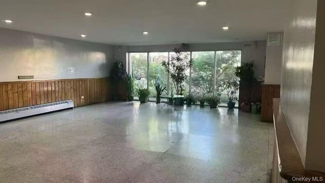 14015 Holly Avenue 4th FL, Flushing, NY 11355