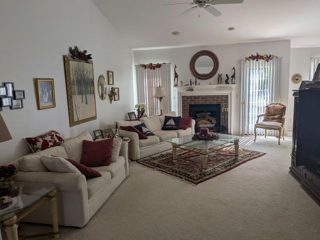 619 Hill Crest Court, Milford, MI 48381