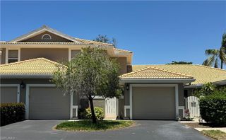 338 Emerald Bay CIR # Z6, Naples, FL 34110