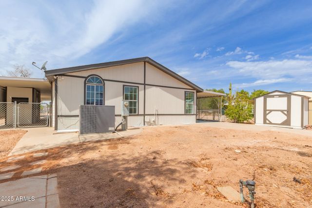2311 S DESCANSO Road, Apache Junction, AZ 85119