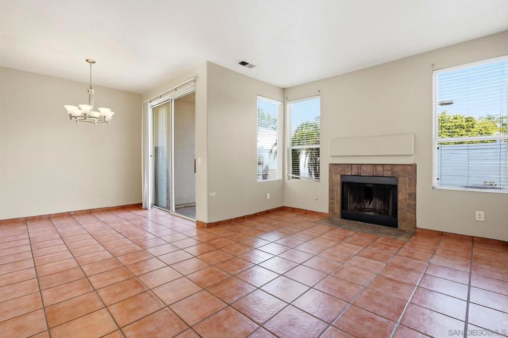 Image 10 of property listing at 465 Belle Vista Dr 173, Chula Vista, CA 91910