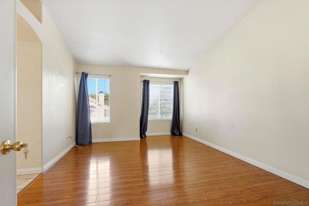 Image 21 of property listing at 465 Belle Vista Dr 173, Chula Vista, CA 91910