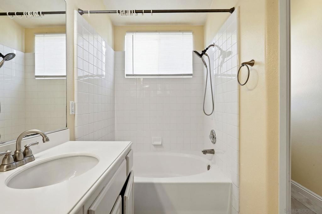 Image 25 of property listing at 465 Belle Vista Dr 173, Chula Vista, CA 91910