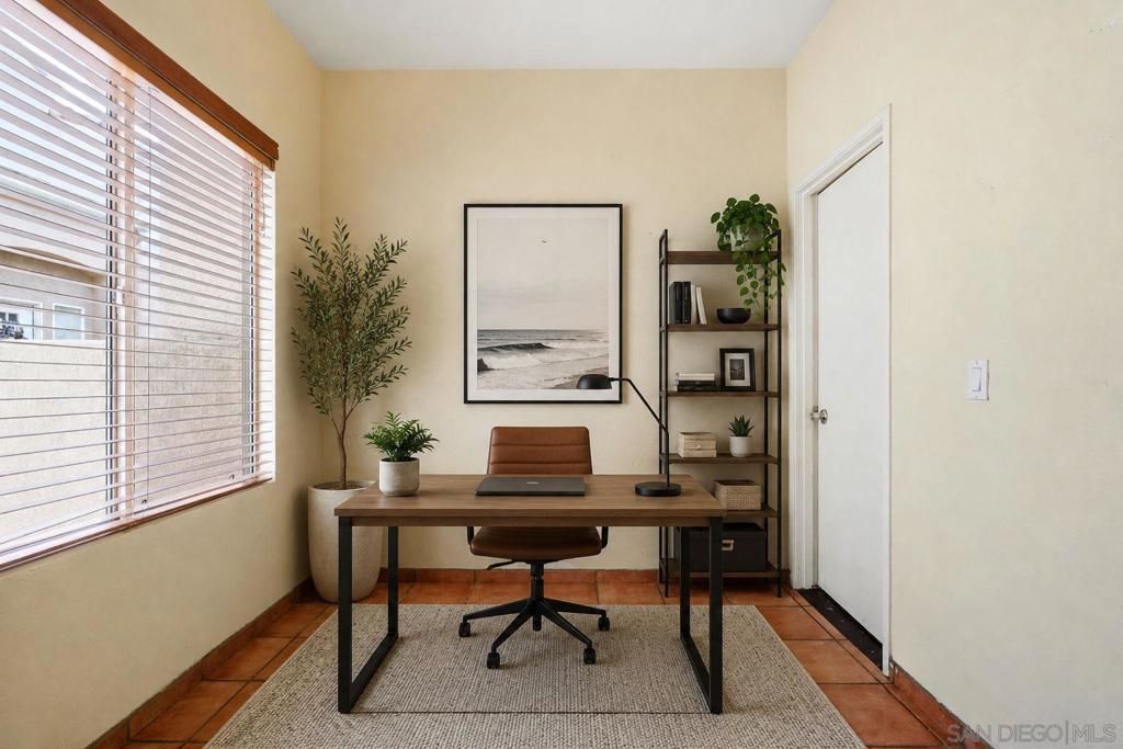 Image 3 of property listing at 465 Belle Vista Dr 173, Chula Vista, CA 91910