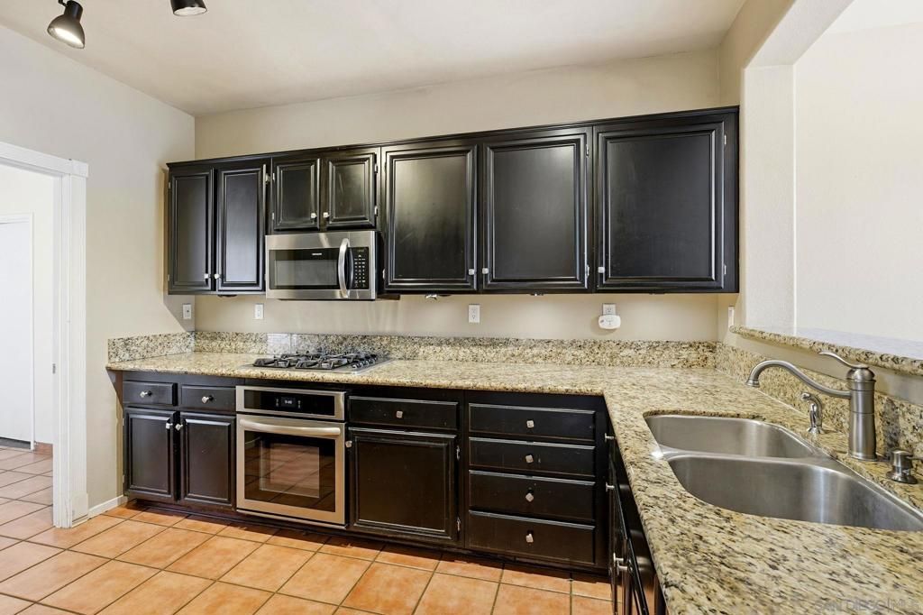 Image 5 of property listing at 465 Belle Vista Dr 173, Chula Vista, CA 91910