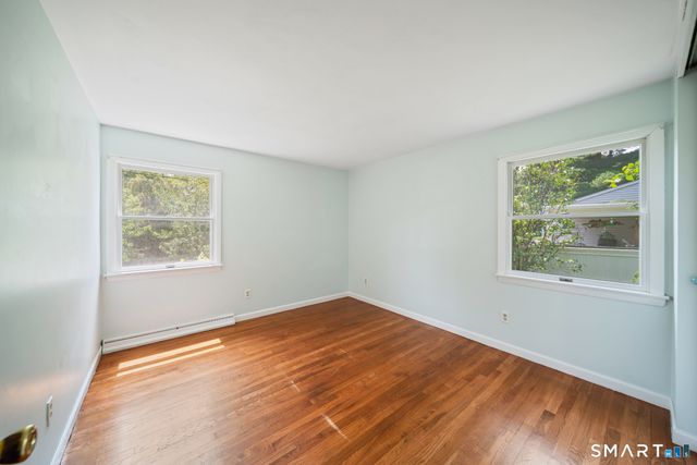 5 Redwood Street, Enfield, CT 06082