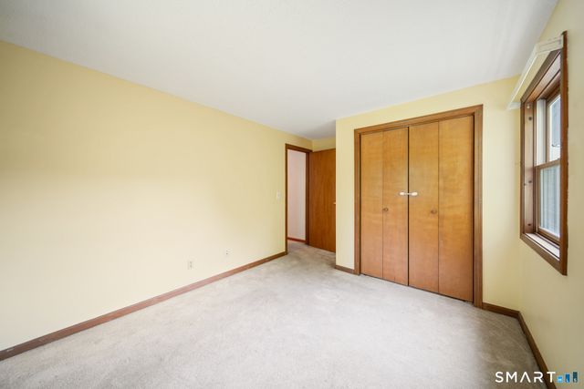5 Redwood Street, Enfield, CT 06082