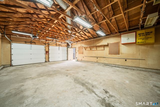 5 Redwood Street, Enfield, CT 06082
