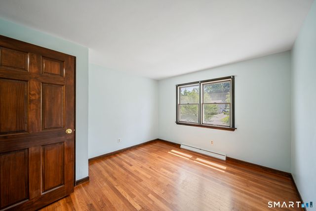 5 Redwood Street, Enfield, CT 06082