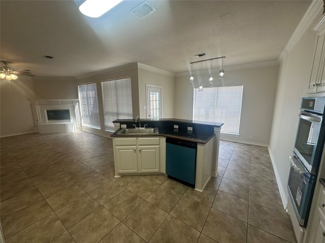 1724 Alpine Drive, Sherman, TX 75092