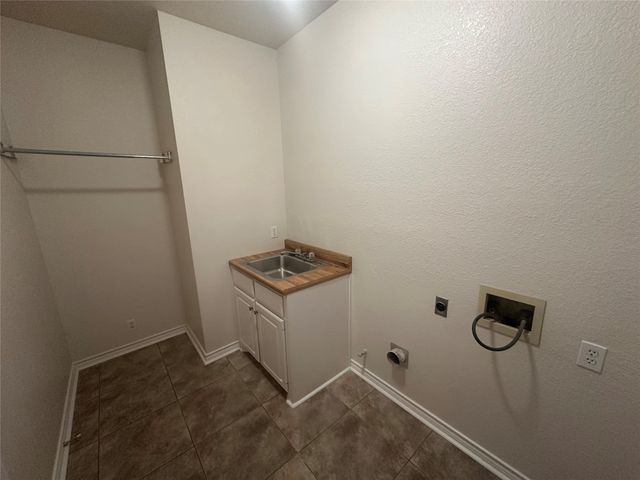 1724 Alpine Drive, Sherman, TX 75092