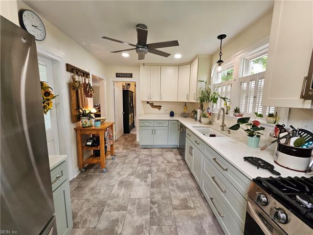 17 S Juniper ST, Hampton, VA 23669