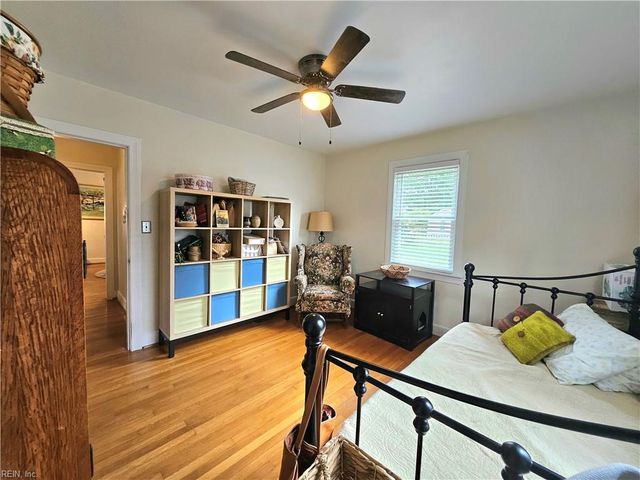 17 S Juniper ST, Hampton, VA 23669