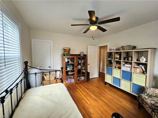 17 S Juniper ST, Hampton, VA 23669