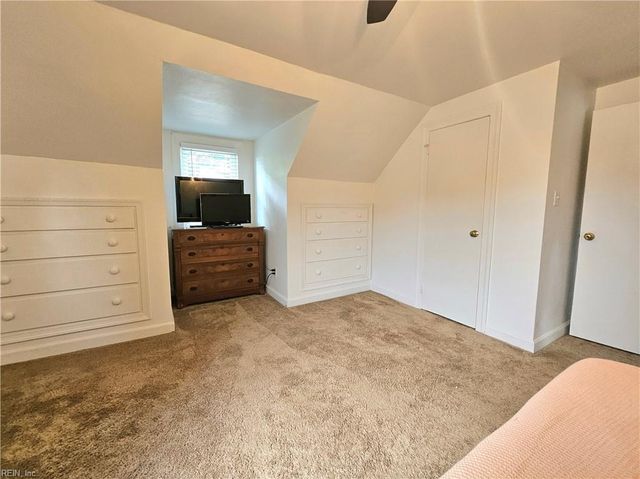 17 S Juniper ST, Hampton, VA 23669