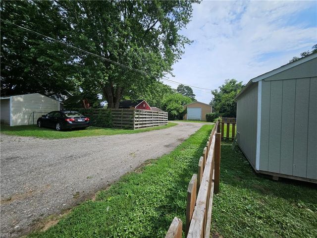 17 S Juniper ST, Hampton, VA 23669