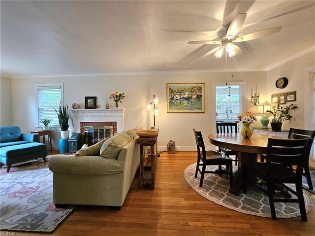 17 S Juniper ST, Hampton, VA 23669