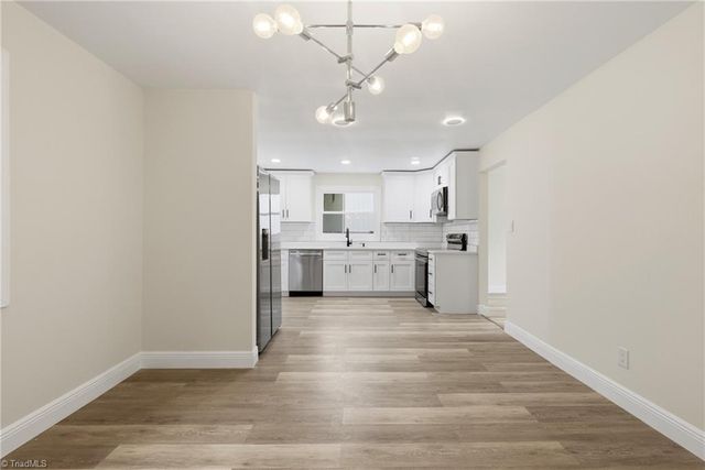 1512 Hooks Street, Greensboro, NC 27401