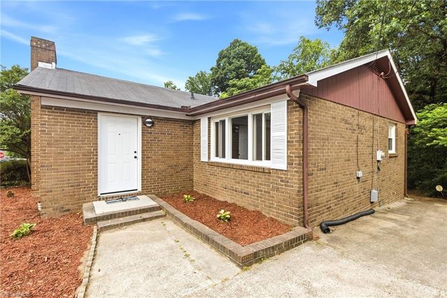1512 Hooks Street, Greensboro, NC 27401