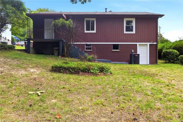 1512 Hooks Street, Greensboro, NC 27401