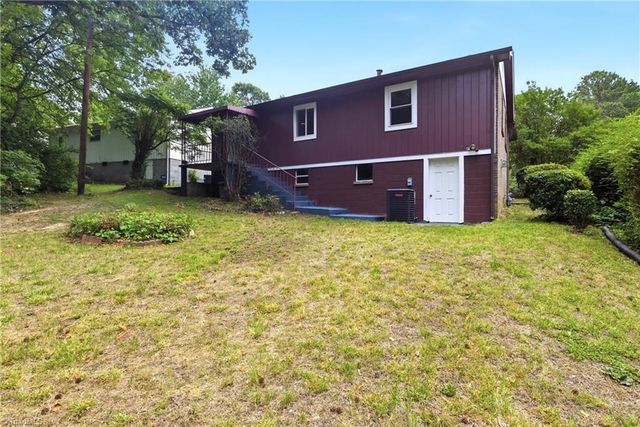 1512 Hooks Street, Greensboro, NC 27401